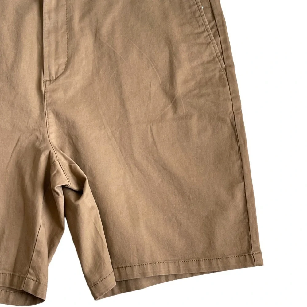 Old Navy Men’s Slim Built-in Flex Rotation Chino Khaki Shorts Size 46